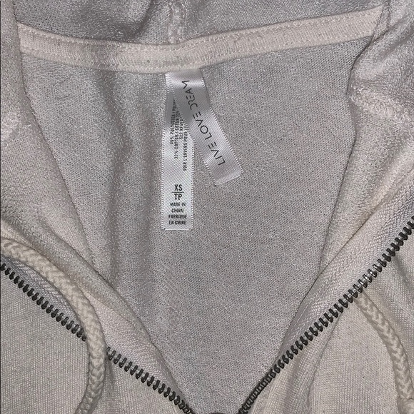 light sweatshirt with blue stripes - Picture 2 of 3